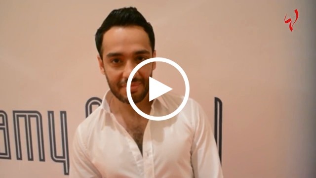 ماذا قال رامي جمال ل كاميرا لها عن تامر حسني وشيرين ومحمد حماقي