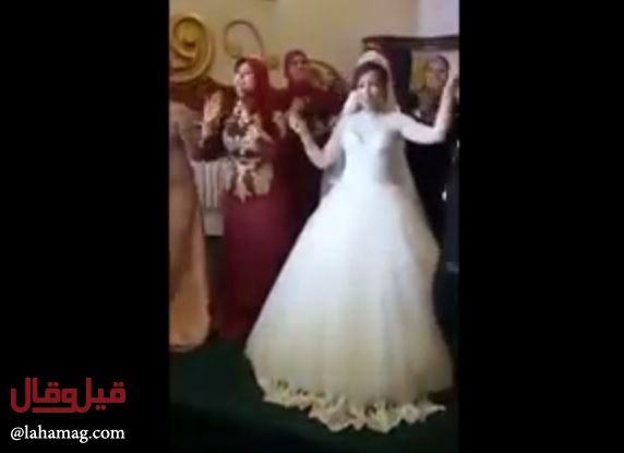 فيديو مؤثر - لحظة بكاء عروس خلال الرقصة الاولى مع حبيبها