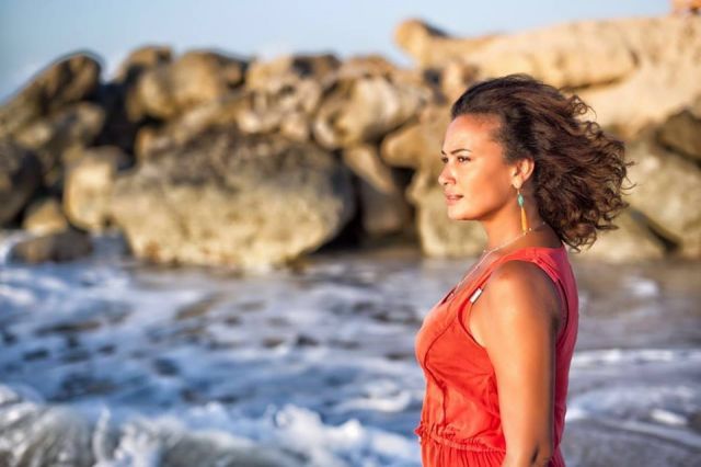 هند صبري تكشف عن الكتاب المفضل لها