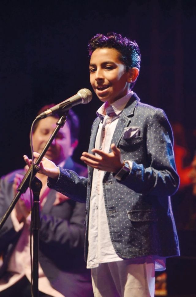 هاني شاكر يقدم طفل «ذا فويس» المستبعَد في  حفلته