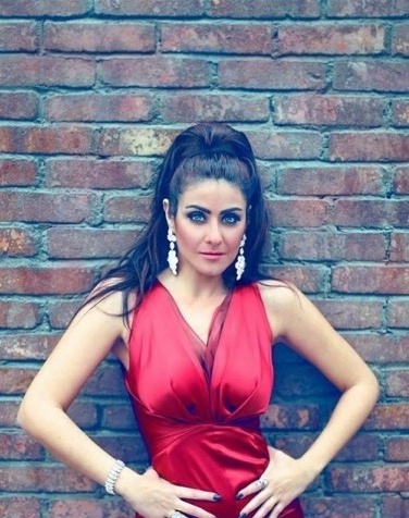 بالصور - هيدي كرم من دون مكياج... لن تصدقوا كيف بدت!