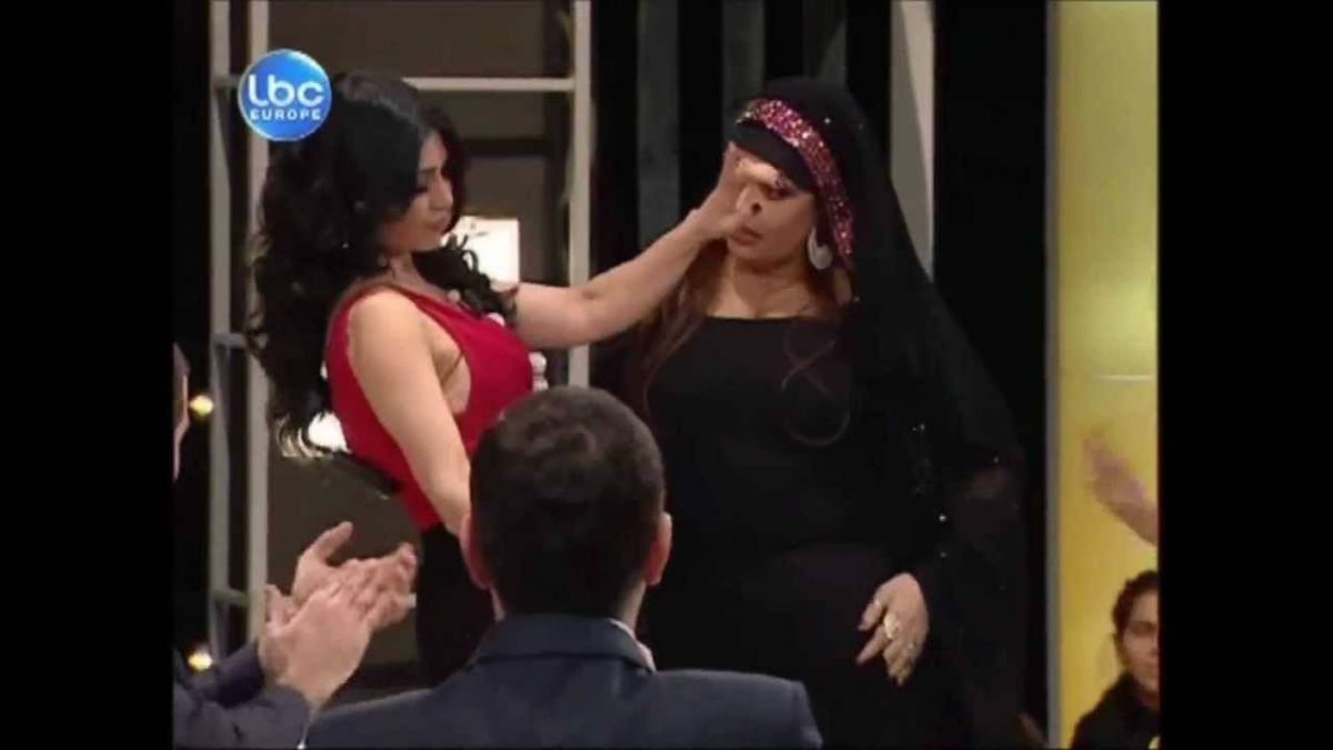 بالفيديو - شاهدوا عندما تحدت فيفي عبده هيفاء وهبي بالرقص على 