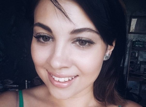 بالصور - ماكياج للأذن موضة جديدة تشعل 