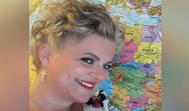 رفضت ادخال سيّدة محجّبة الى صالونها التجميلي.. فماذا حصل؟!