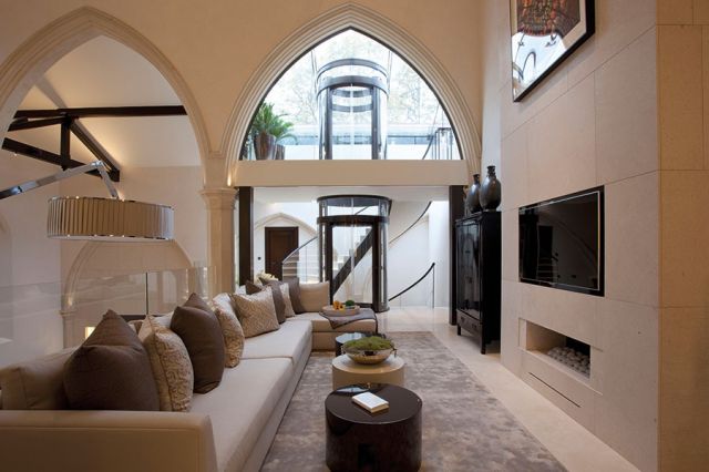 صالة لمشاهدة التلفزيون في الطابق الأول