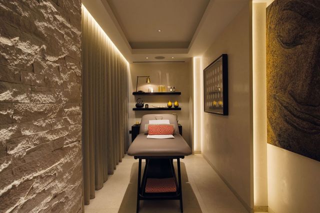 صالة للعلاج و«المساج»