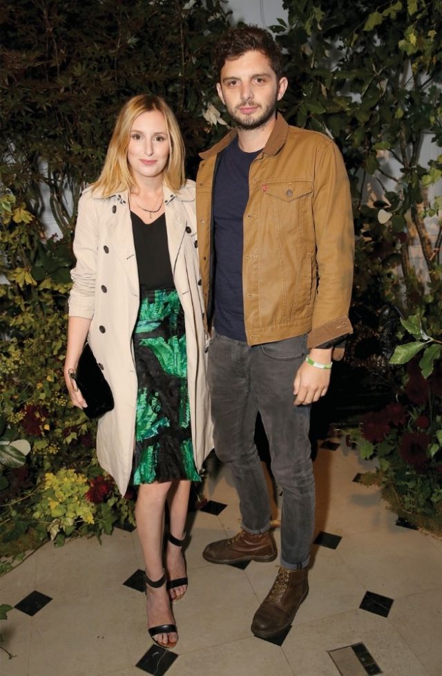 مايكل فوكس ولورا كارميكاييل