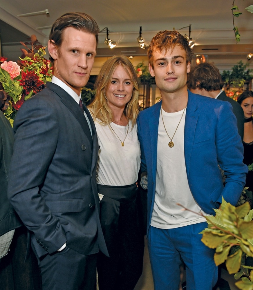 Burberry تطلق عطرها My Burberry Black في حدث خاص