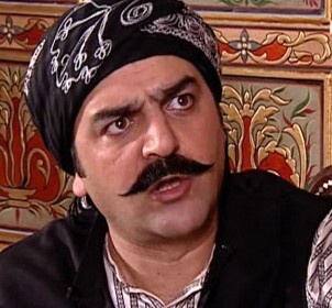 بالصورة- نجل سامر المصري يقبّل عارضة ازياء.. ويشعل مواقع التواصل!!