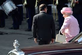 قبعة الملكة إليزابيث تجبر الرئيس الفرنسي على تغيير سيارته.. إليكم التفاصيل!