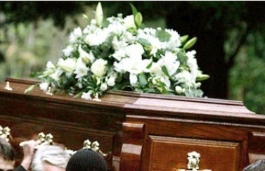 بالفيديو - لماذا طالب عالم دين مصري بعدم دفن الميت قبل 6 ساعات؟