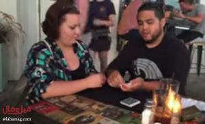 بالفيديو - شاهدوا كيف طلب ساحر يد صديقته للزواج!