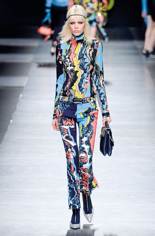 بالصور- شاهدوا تصاميم تجمع بين الفن والموضة When Art Meets Fashion