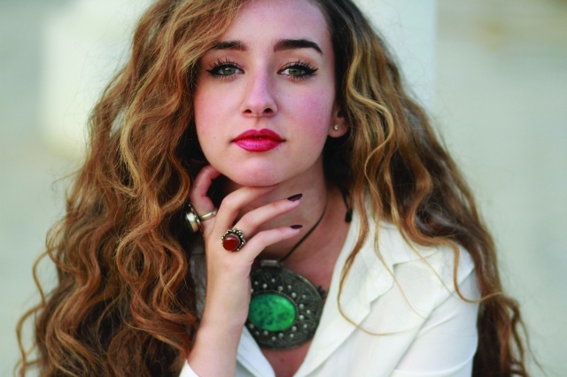 بالصورة- هذه هي والدة هنا الزاهد وزوجة فنان شهير