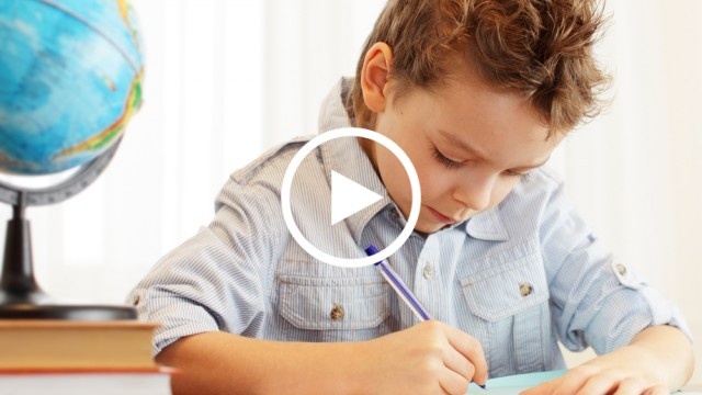 طفلك يصبح اقلّ ذكاءً إذا تناول هذه الأطعمة!