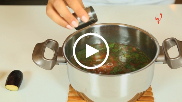 بالفيديو - كيف نزيل الملح الزائد في الطعام؟