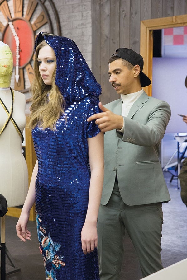 ورشة عمل في المحترف 
إمتدت إلى 10 ساعات 
من دون كلل