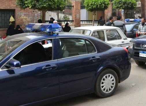 في دبي.. أوهماها بوظيفة فهتكا عرضها وسرقاها داخل السيارة!