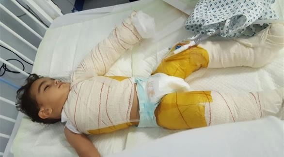 بعد رفض المكتب ترحيلها.. عاملة تنتقم من طفل إماراتي بطريقة بشعة!!