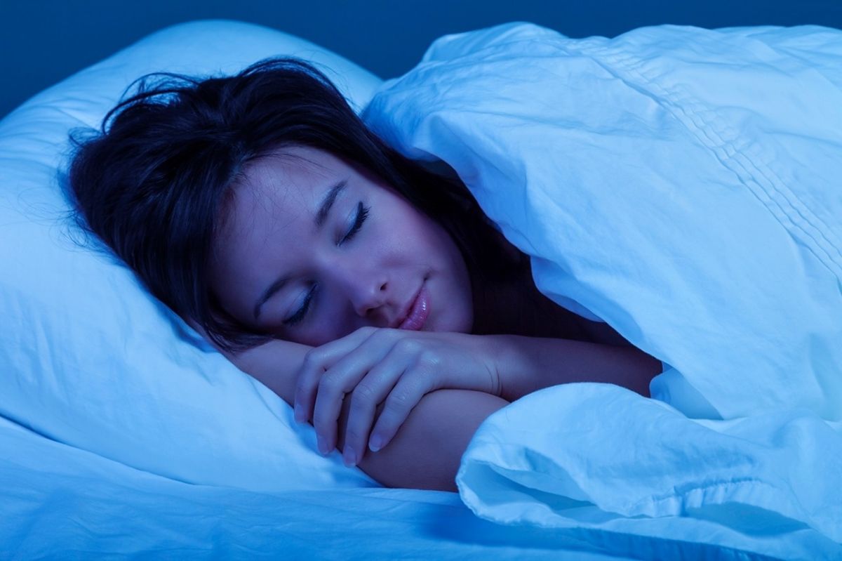 نصيحة قد تثير دهشتك: أطفئي الأنوار ليلاً لتحاربي سرطان الثدي