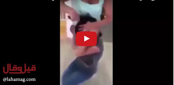 بالفيديو - أكثر من مليوني مشاهدة لأم تجز شعر ابنتها بسبب السرطان.. من أقسى الوالدة ام الابنة؟!