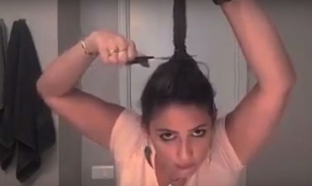 فيديو جرئ - لبنانية تحلق شعرها من اجل امها