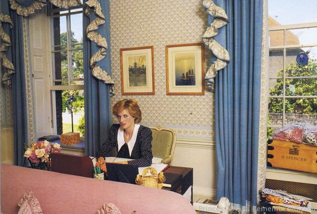 الأميرة الراحلة ديانا