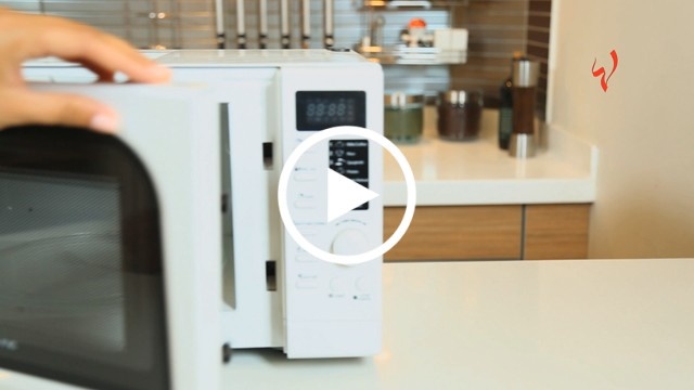 اخلطي بيكاربونات الصودا والخل وشاهدي ماذا سيحصل بالميكرويف!!