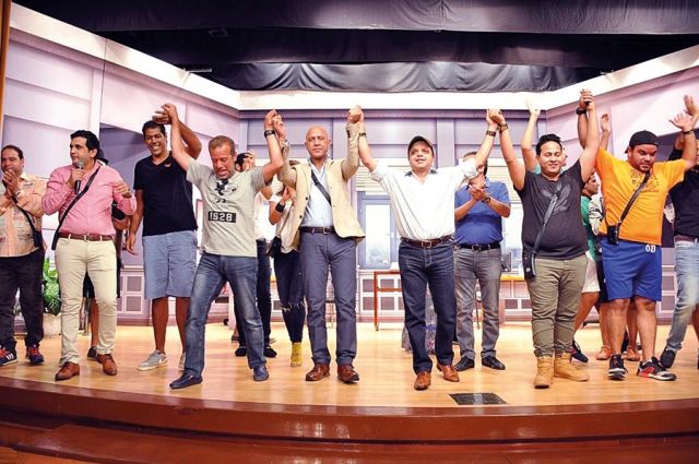 هنيدي وأشرف وشريف وفريق مسرح مصر