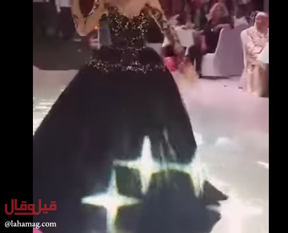 بالفيديو - عروس مات والدها قبل زفافها بأسبوع فارتدت فستاناً أسود ورقصت به!