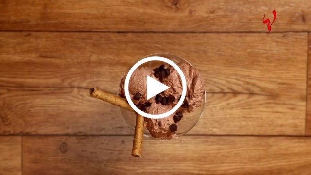 أسهل طريقة عمل بوظة الشوكولا في المنزل!!