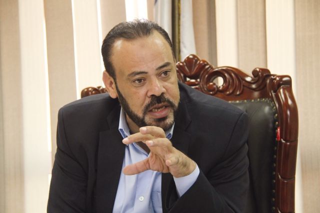 في أحدث كتبه يوضح الشاعر مسعود شومان لماذا يبكّر شعراء العامية في الرحيل؟