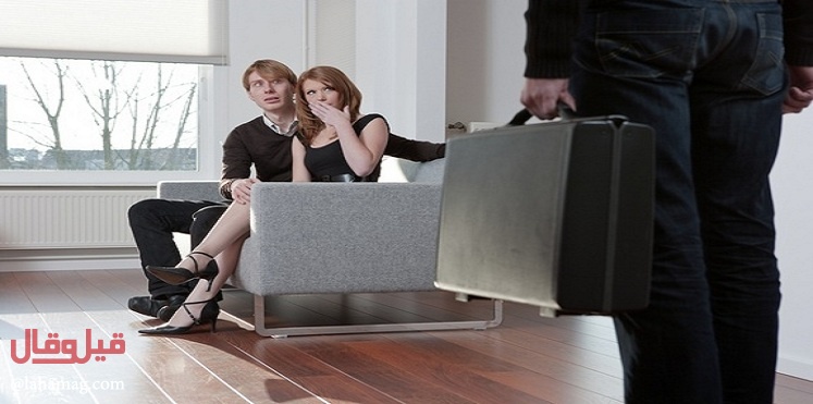 بالفيديو- تفاجأ بعودة زوج عشيقته الى المنزل.. فهرب عارياً من النافذة.. شاهدوا الموقف المضحك!!