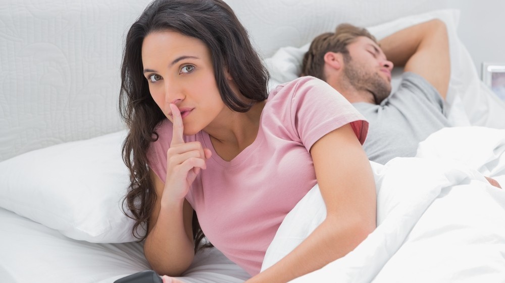 4 اشياء لا تبوح بها المرأة للرجل 