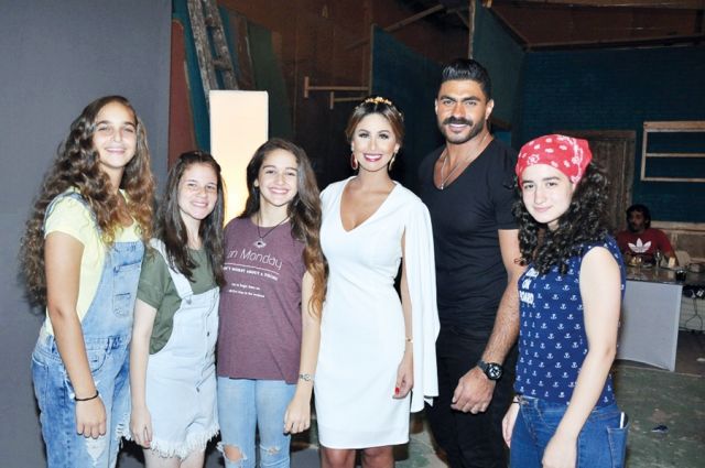 خالد سليم ومي سليم والوجوه الجديدة في العمل
