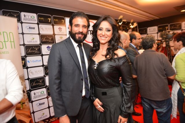 بالصور - شاهدوا إطلالات النجمات في افتتاح مهرجان الفضائيات العربية