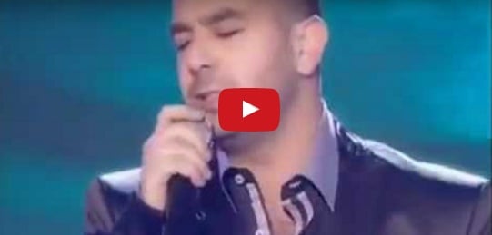 فيديو مؤثر جداً - وعد يغني لوالده ملحم بركات ويصدمه!