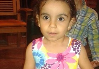 مأساة مروعة - نسوا الطفلة داخل أتوبيس المدرسة حتى ماتت.. إليكم القصة!