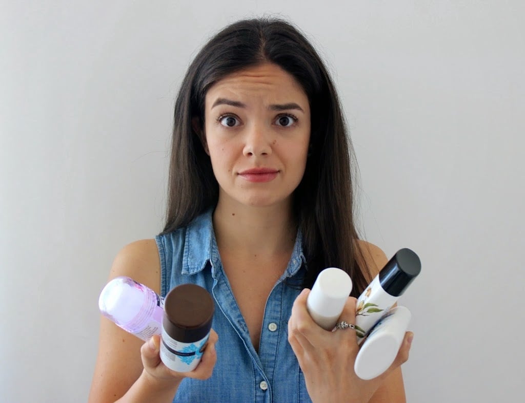 3 إشارات تدلّ على أنّك تستخدمين مزيل التعرّق بطريقة خاطئة... إقرئي الأولى بانتباه