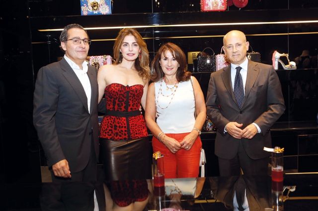 السفير الايطالي وزوجته مع طوني والهام سلامة