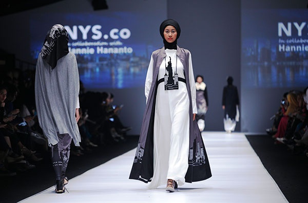 بالصور- اخترنا لكِ أزياءً للمحجبات لامرأة عصرية عاشقة للحداثة
