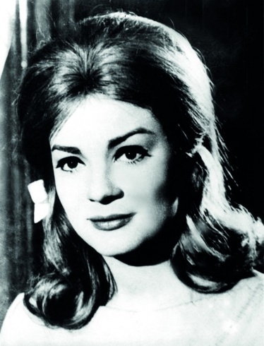 تدهور الحالة الصحية لنادية لطفي وعودتها لغرفة العناية المركزة من جديد