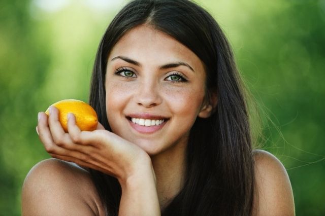 الليمون يخلّصك من السيلوليت خلال 15 دقيقة فقط