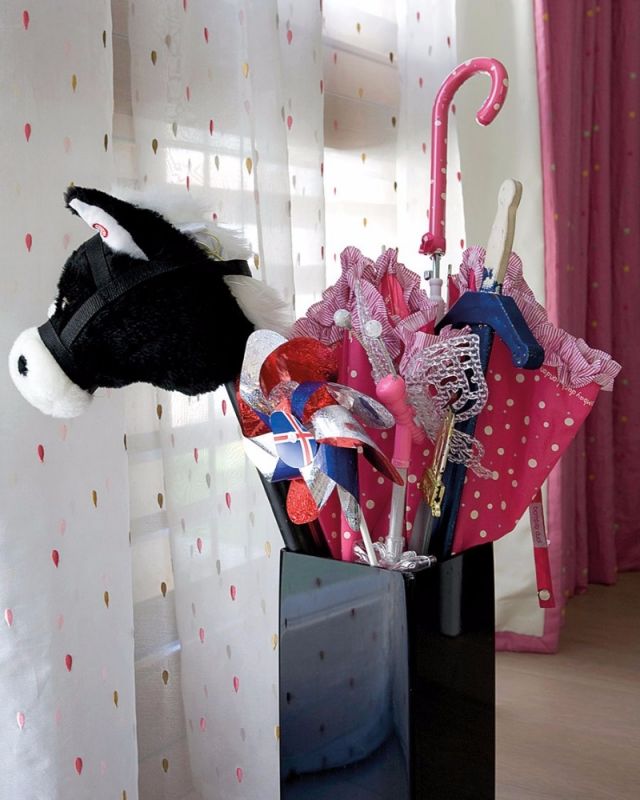 أكسسوارات بصياغة وألوان جذابة