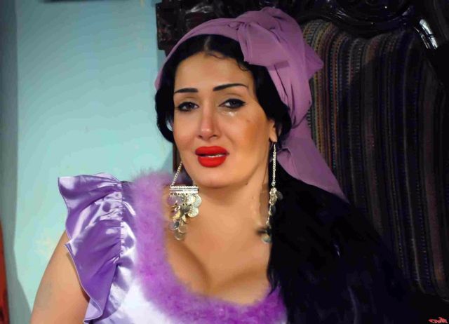 طبيب يخطئ في تشخيص الحالة الصحية لغادة عبد الرازق فهل تعاني مرضاً خطيراً؟