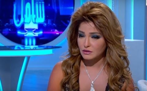 بالفيديو - علا غانم تعترف باصابتها بورم وتكرر قصة خيانة زوجها لها