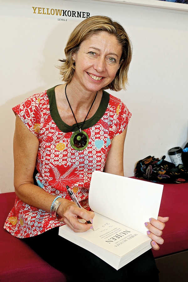 الكاتبة والصحافية البريطانية كريستينا لامب: كتبت عن «ملالا» و«نوجين» لأنهما رفضتا دور «الضحية»