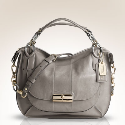 حقائب جديدة