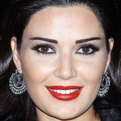 شفاه بلون السكاكر والكرز 