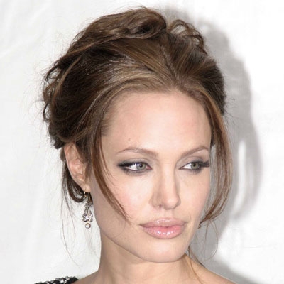 10 سنوات في حياة أنجلينا جولي